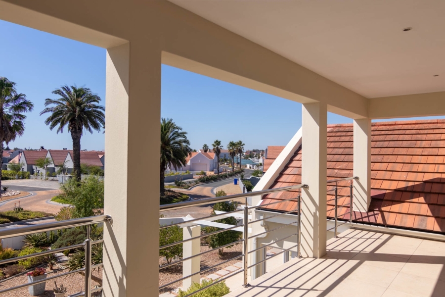 3 Bedroom Property for Sale in Laaiplek Western Cape